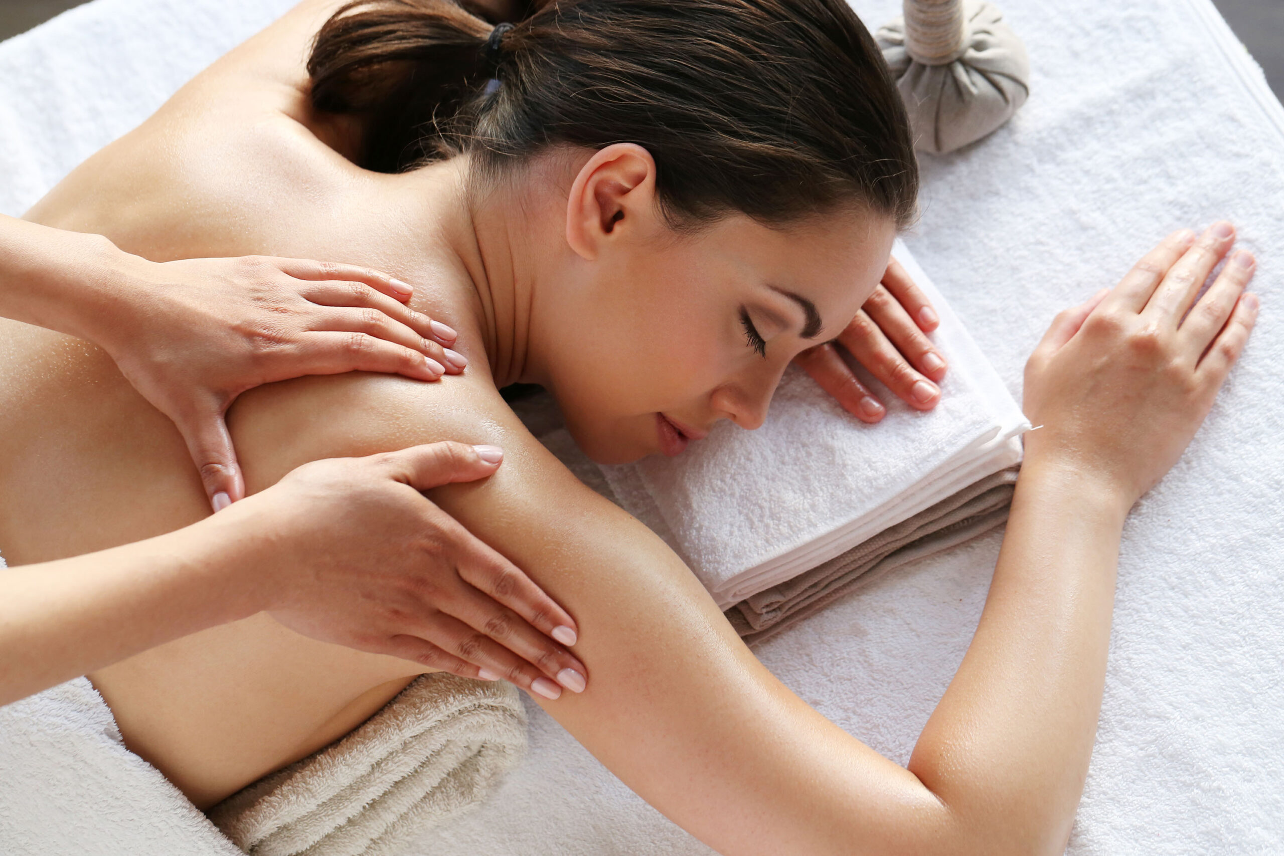 Head & Shoulders Massage – Kobkun Thai Therapy Massage & Spa